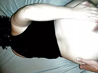 Tini lesz online pornófilmek neki punci megnyalta