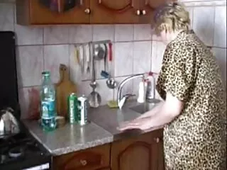 LENYELT Hatalmas szopás Anastasia Knight -szal sexvideok ingyen